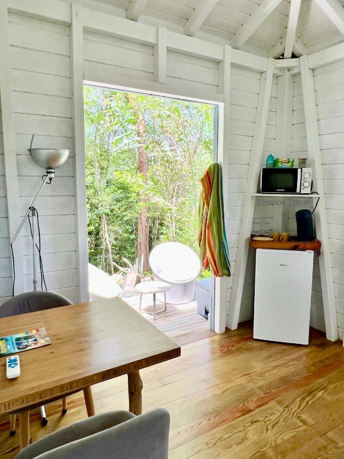 Le Surf Lodge, Chambre Avec Vue Mer Dans Un Ecrin De Verdure Deshaies Bagian luar foto
